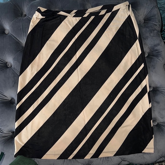 INC International Concepts Dresses & Skirts - INC midi Skirt